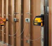 NIVEL LÁSER CRUZ DEWALT DW088K-XJ AUTONIVELANTE NIVEL LÁSER CRUZ DEWALT DW088K-XJ AUTONIVELANTE