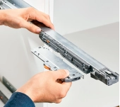 GUÍA LEGRABOX BLUMOTION TIP-ON 753.5001S DERECHA GUÍA LEGRABOX BLUMOTION TIP-ON 753.5001S DERECHA