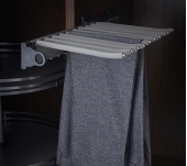 PANTALONERO LATERAL EXTRAÍBLE CON FRENO 10 BARRAS