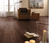 SUELO LAMINADO EXQUISIT PLUS NOGAL MATARÓ